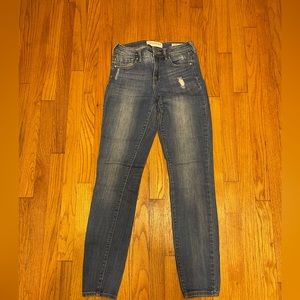Bullhead High Rise Skinniest Jeans Size 24